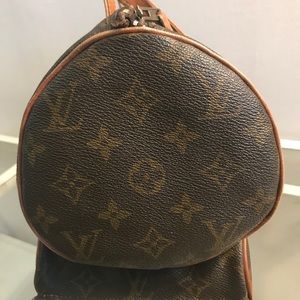 Authentic Louis Vuitton Papillion 30 Monogram Large Only